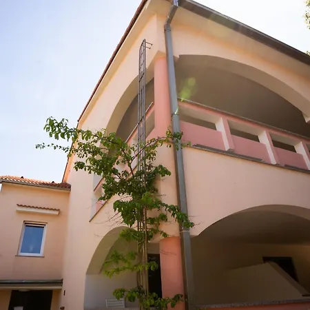 Villa Barbara Oasis Central Suite With Terrace Novalja Exterior photo