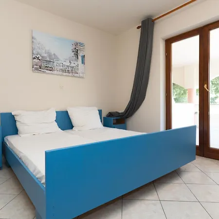 Villa Barbara Oasis Central Suite With Terrace Novalja Exterior photo